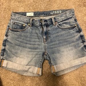 WOMENS GAP DENIM SHORTS